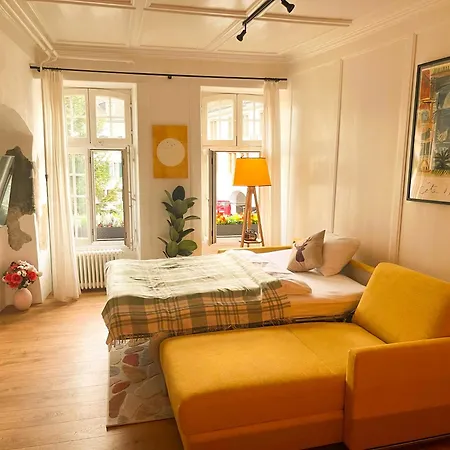 Leone Stays - Golden Castle Loft - 120 m2 Lejlighed *