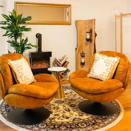 Leone - Golden Castle Loft - 120 M2 图恩