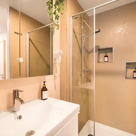 Lejlighed Leone Stays - Golden Castle Loft - 120 m2 Thun