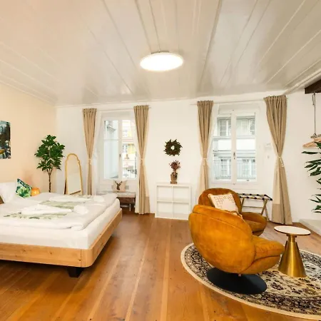 120m2 L Golden Castle Loft L Old Town L アパート *