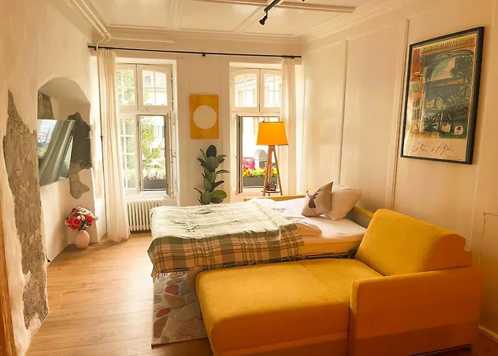 Leone Stays - 120M2 Golden Castle Loft - Appartamento *