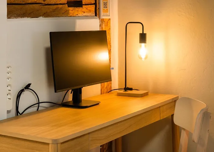 Leone Stays - Golden Castle Loft - 120 m2 *